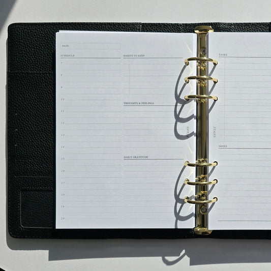 Undated | Daily Planner on Two Pages - with Schedule | Style 01 | 30 Pages